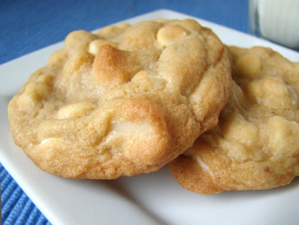 Macadamia Nut Cookie